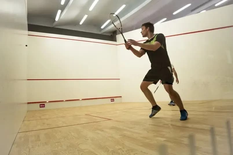 Squash Kalisz - idealne miejsce na korty, treningi i turnieje
