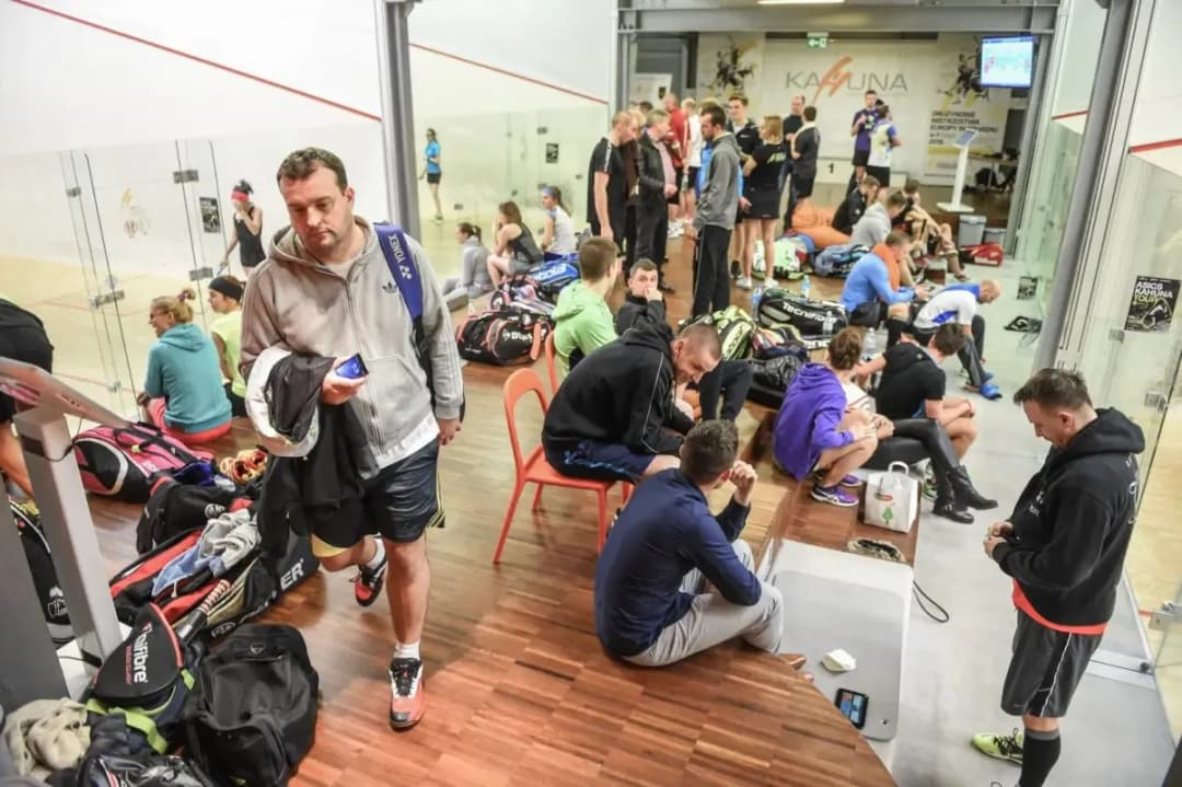 Najlepsze kluby squasha w Gliwicach - korty, ceny i usługi