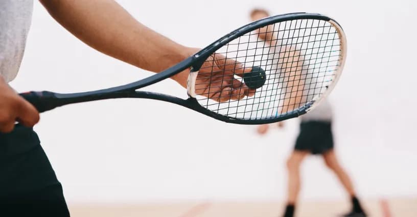 Najlepsza rakieta do squasha na początek – uniknij błędów przy wyborze