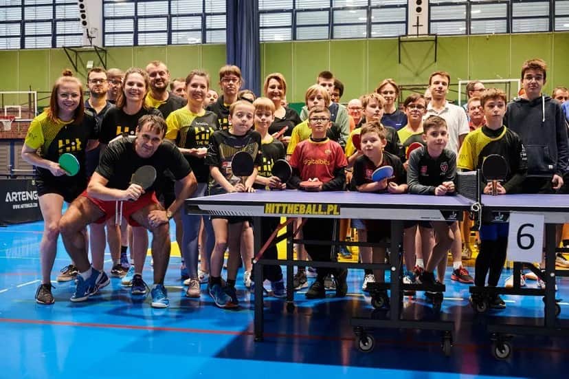 Gdzie grać w tenis stołowy w Warszawie? Sprawdź najlepsze miejsca