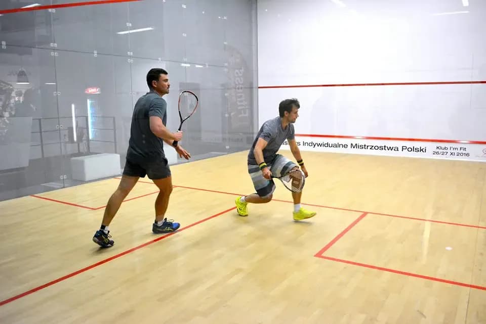Gdzie grać w squash w Łodzi? Sprawdź najlepsze kluby i ceny